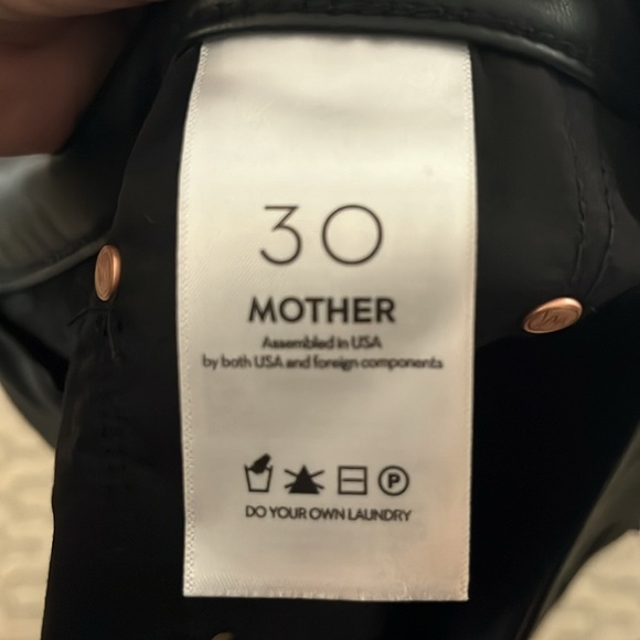 Mother Size 30 “The Rambler” Ankle in Black Faux Leather - Picture 9 of 9